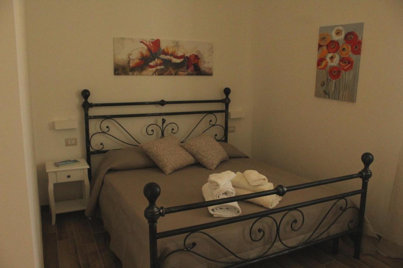 B&B Sa Corte Biancareddu Buitenkant foto