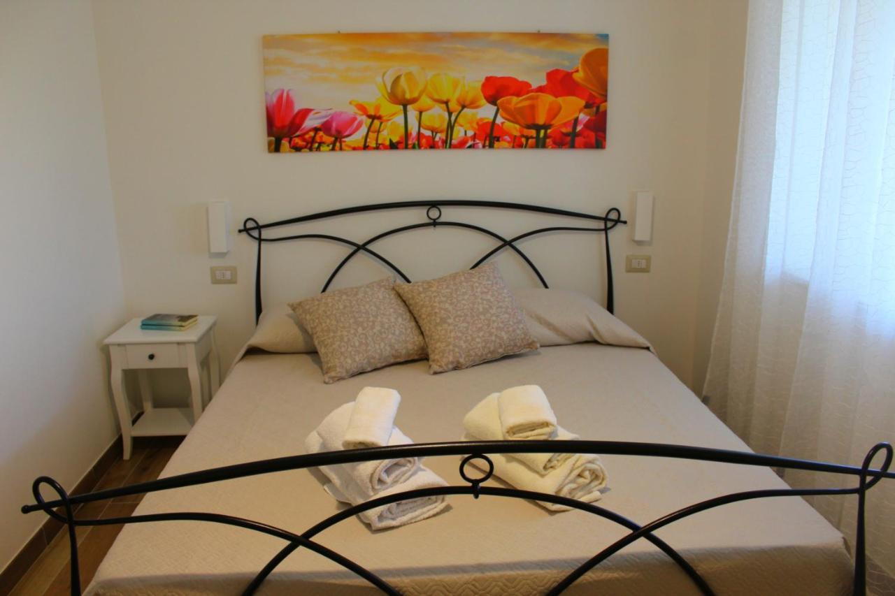 B&B Sa Corte Biancareddu Buitenkant foto