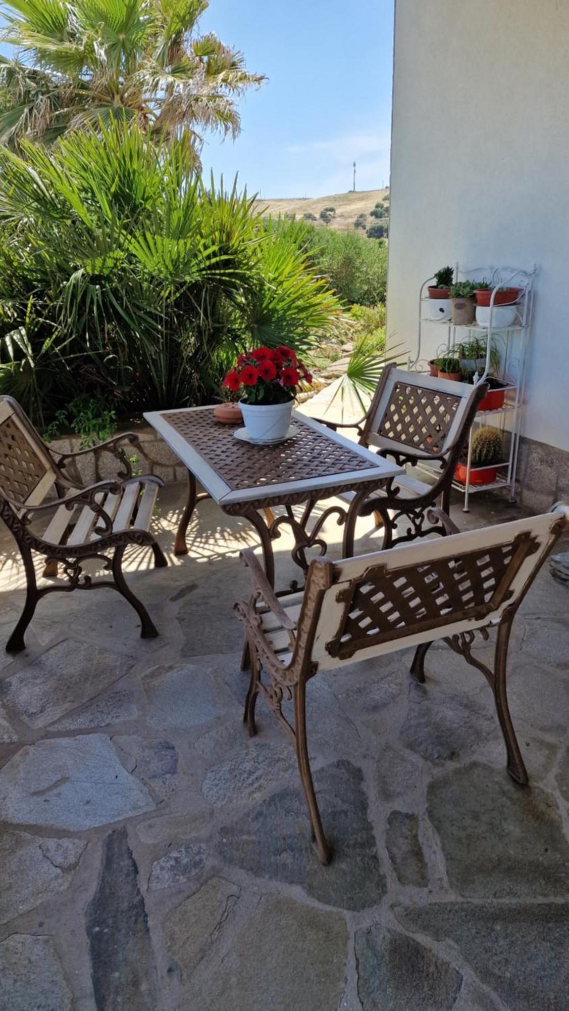 B&B Sa Corte Biancareddu Buitenkant foto